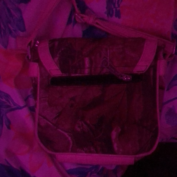 Yesir 2000’s cross rhinestoned bag in the color pink and green - Picture 3 of 4